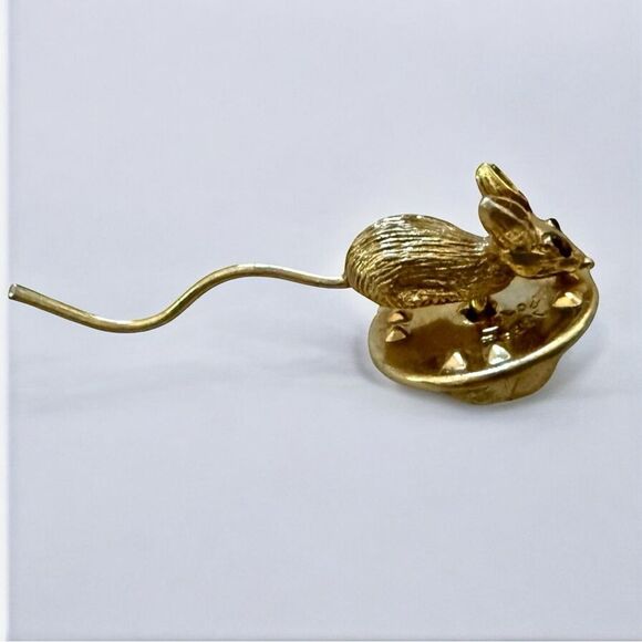 VINTAGE BALLOU MOUSE PIN IN CHEESE - Picture 1 of 17